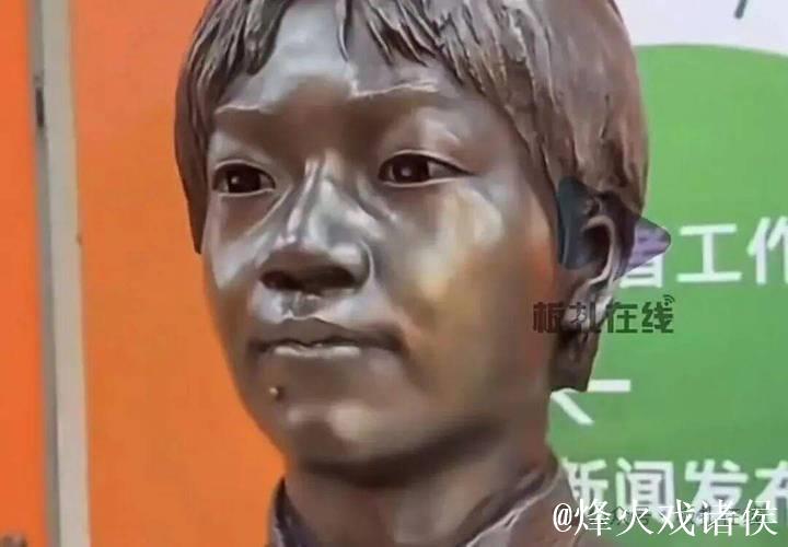 广州一学校为全红婵立雕像,细节还原度极高,连嘴角小痣都刻画精致 广州一学校为全红婵立雕像,细节还原度极高,连嘴角小痣都刻画精致