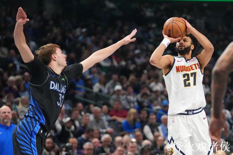 穆雷33+5弗拉格6分伤退 掘金力克独行侠豪取三连胜