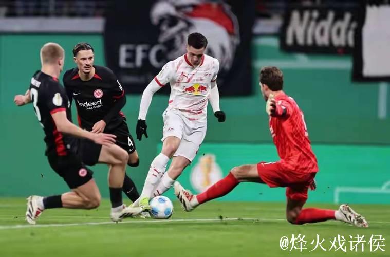 德国杯-莱万梅开二度 拜仁4-2勒沃库森夺双冠王